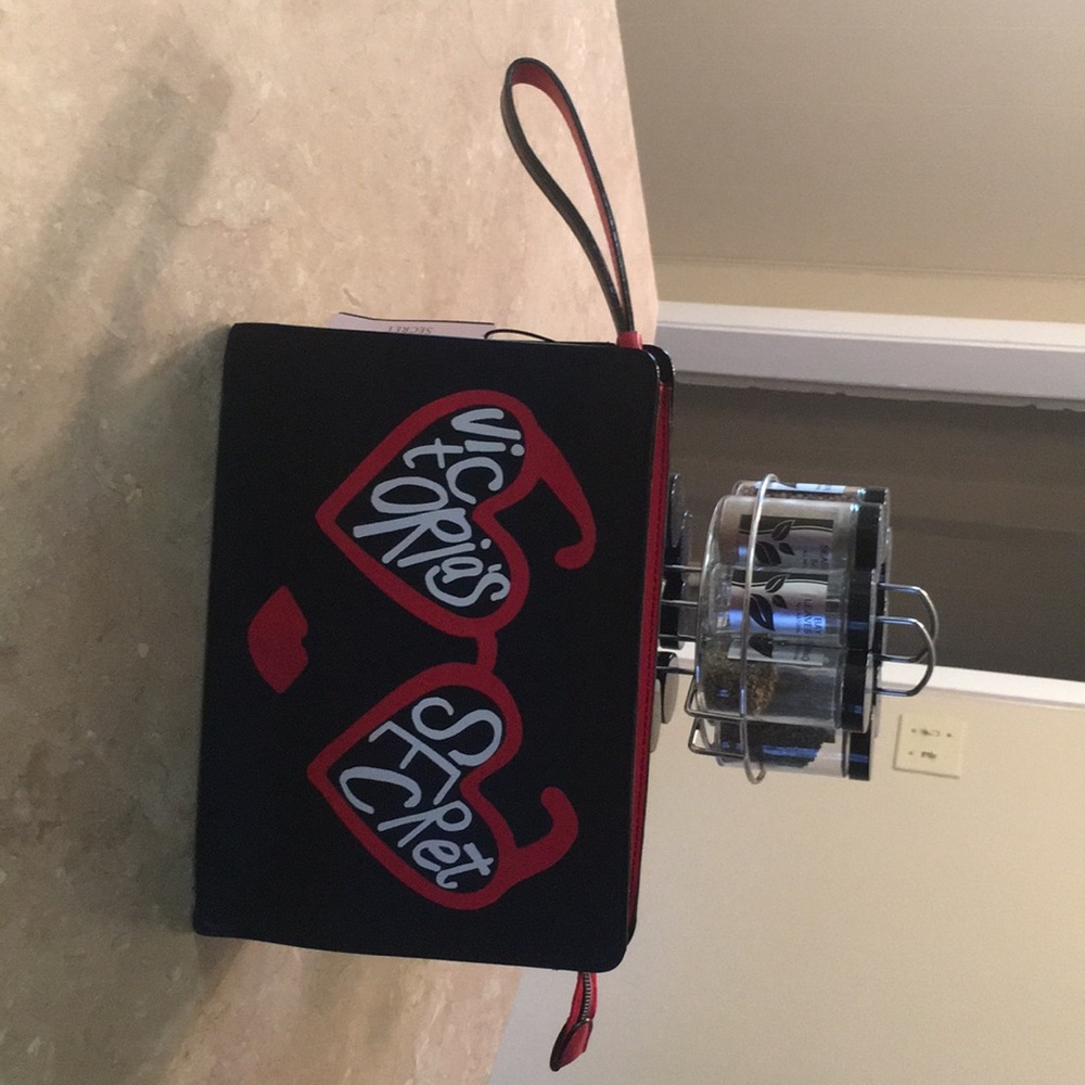 VS small make up bag